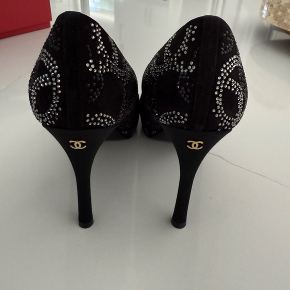 Chanel Logo Rhinestone Embellished Pumps Evening Heels Shoes 40.5 - Picture 4 of 9